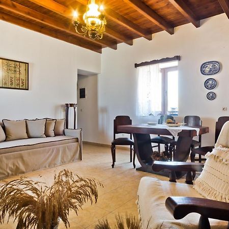 Villa Symone Afiartis Bagian luar foto